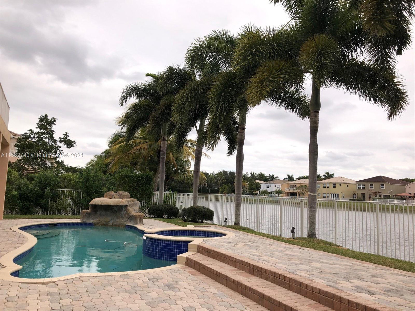 RIVIERA ISLES I - Residential Lease