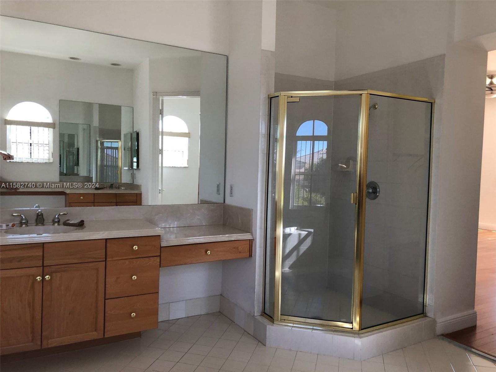 RIVIERA ISLES I - Residential Lease