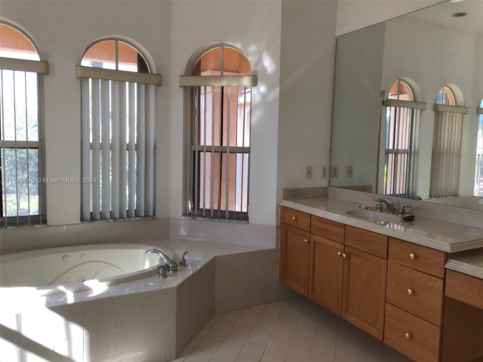 RIVIERA ISLES I - Residential Lease
