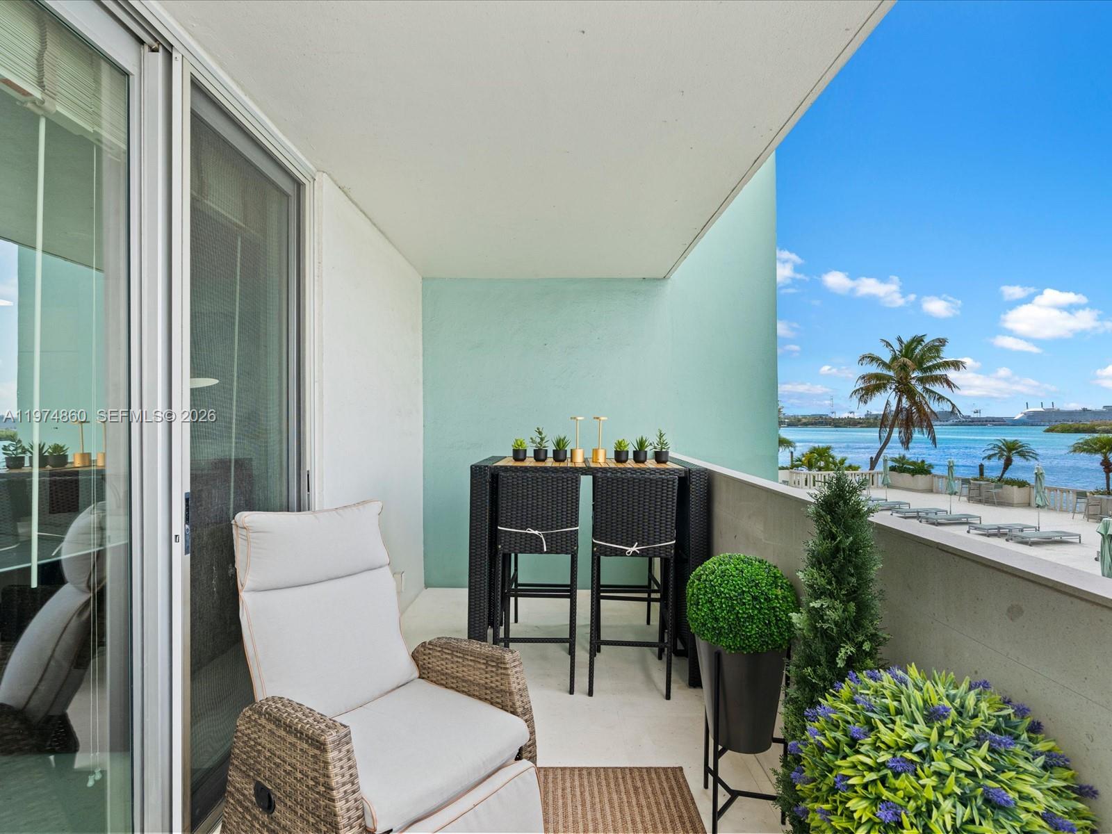 ISLAND TERRACE CONDO - Residential
