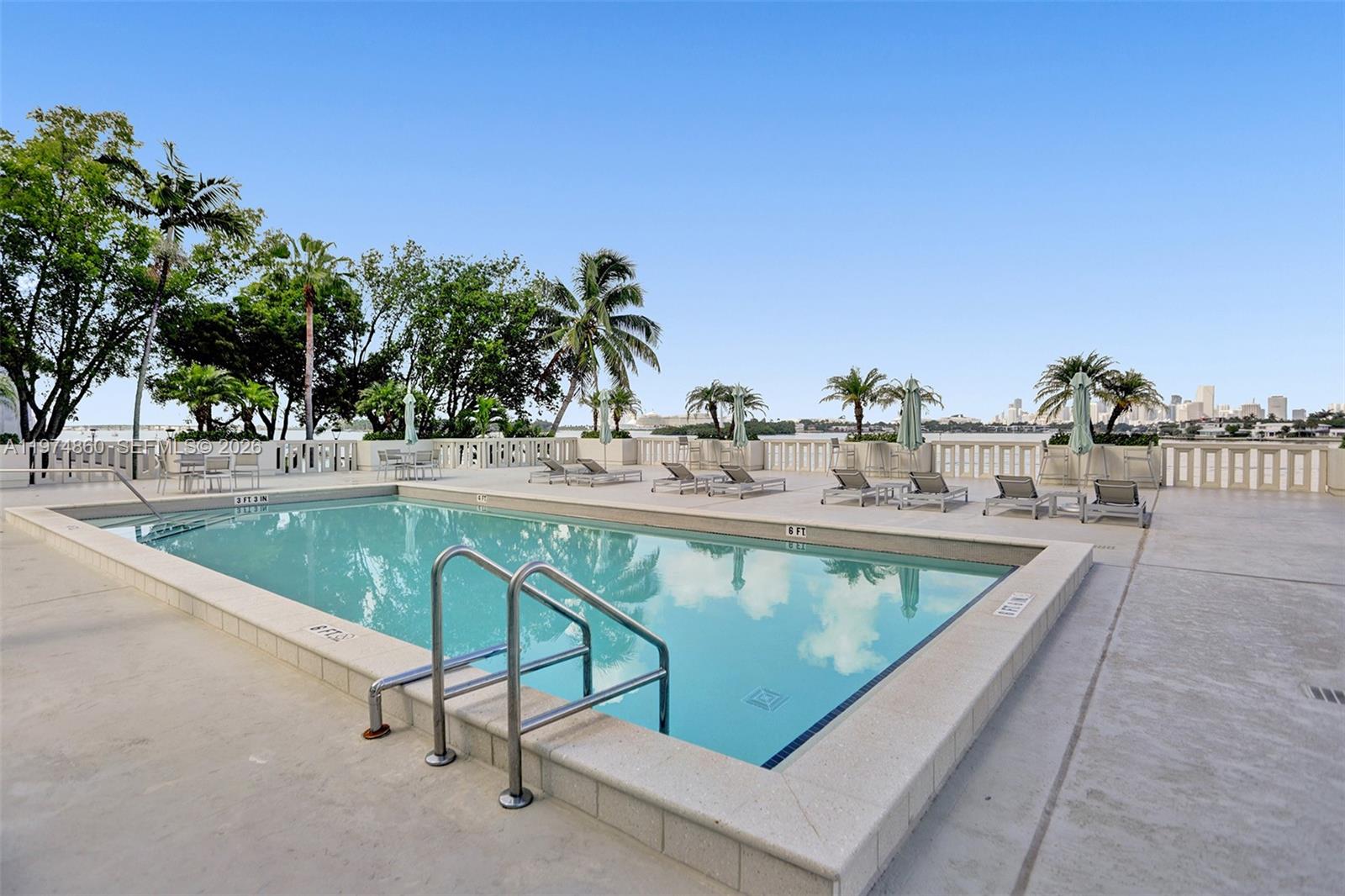ISLAND TERRACE CONDO - Residential