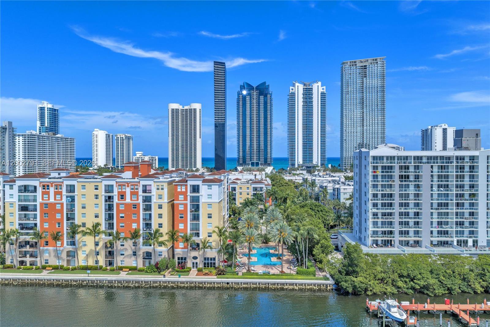 PORTO BELLAGIO CONDO - Residential