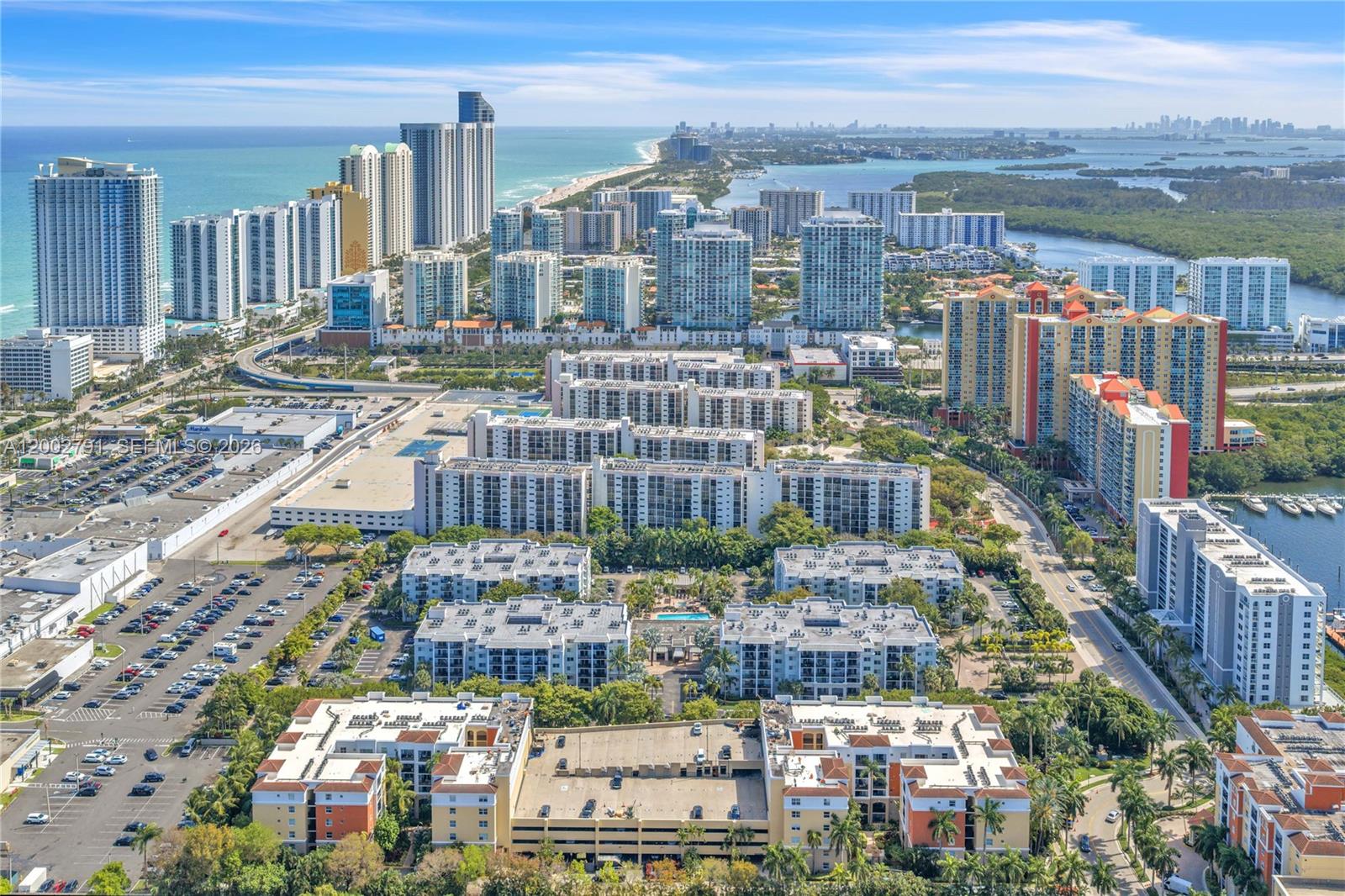 PORTO BELLAGIO CONDO - Residential