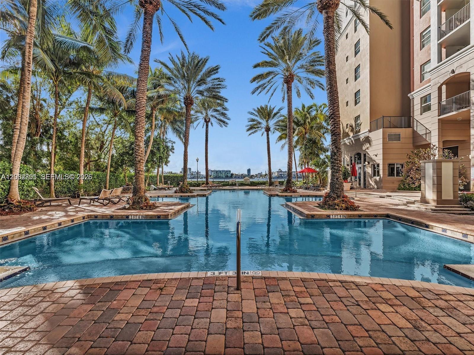 PORTO BELLAGIO CONDO - Residential