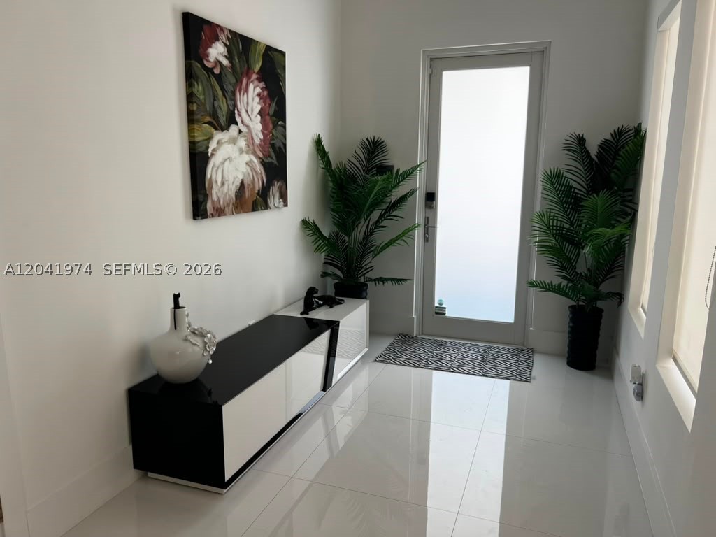 BEACHWALK - Residential Lease