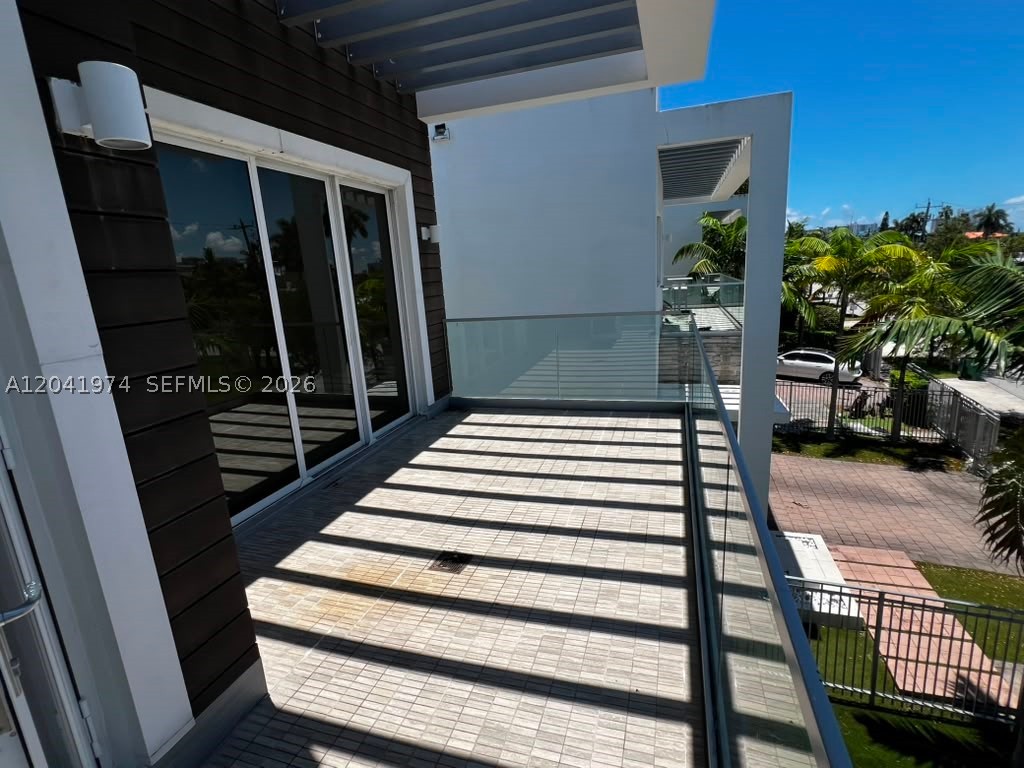 BEACHWALK - Residential Lease