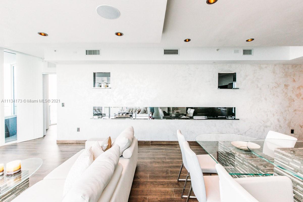PARAMOUNT BAY CONDO - Residential Lease