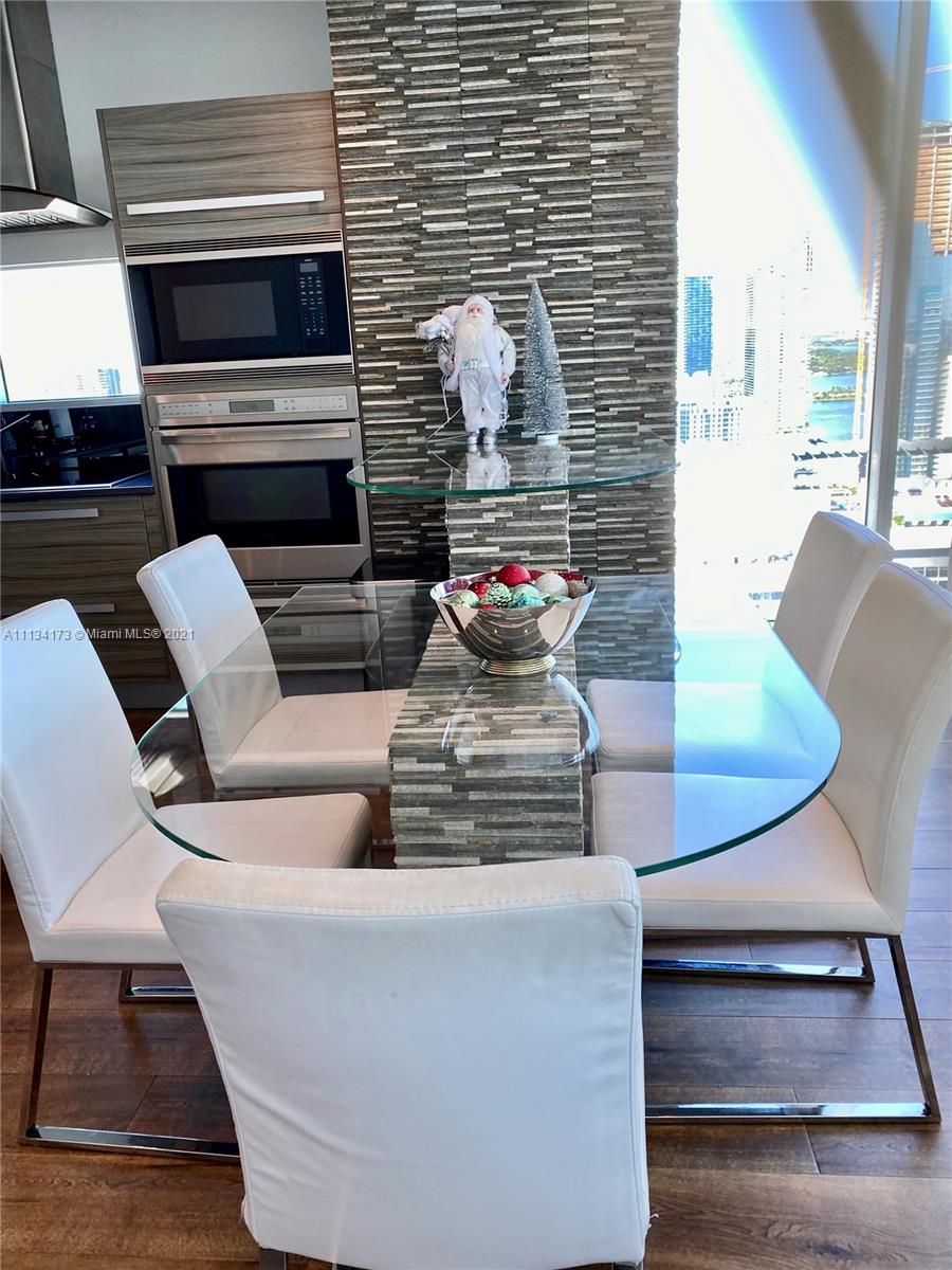 PARAMOUNT BAY CONDO - Residential Lease