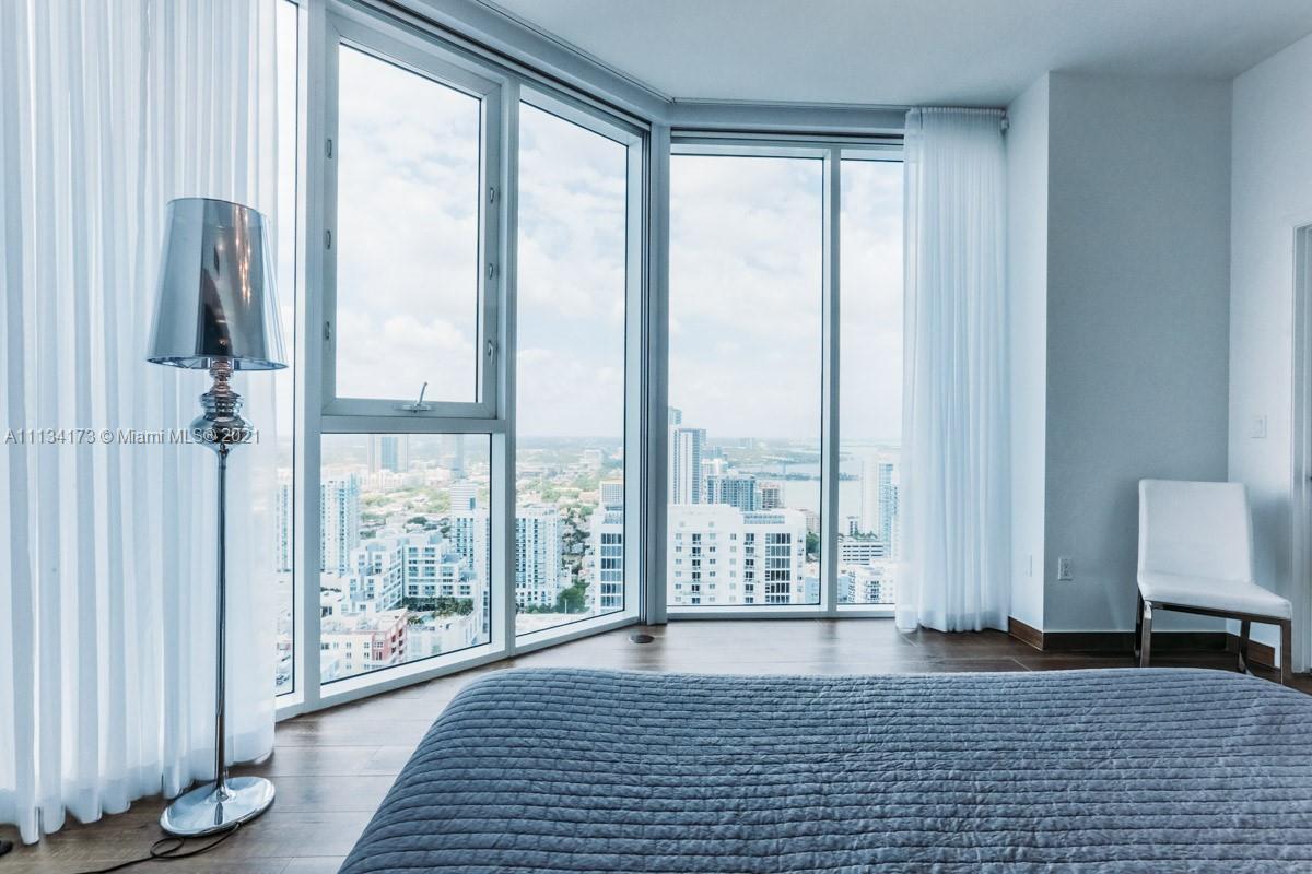 PARAMOUNT BAY CONDO - Residential Lease