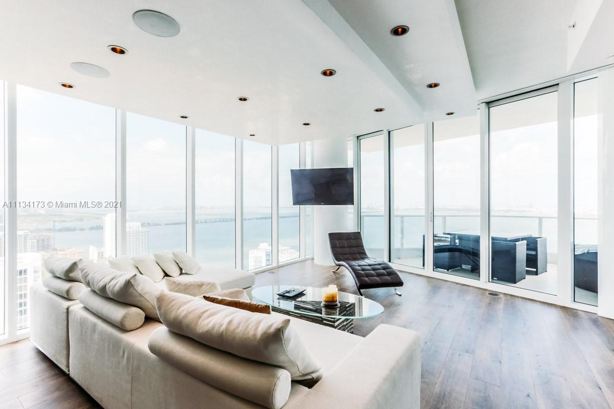 PARAMOUNT BAY CONDO - Residential Lease
