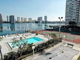 COMMODORE PLAZA CONDO - Residential Lease