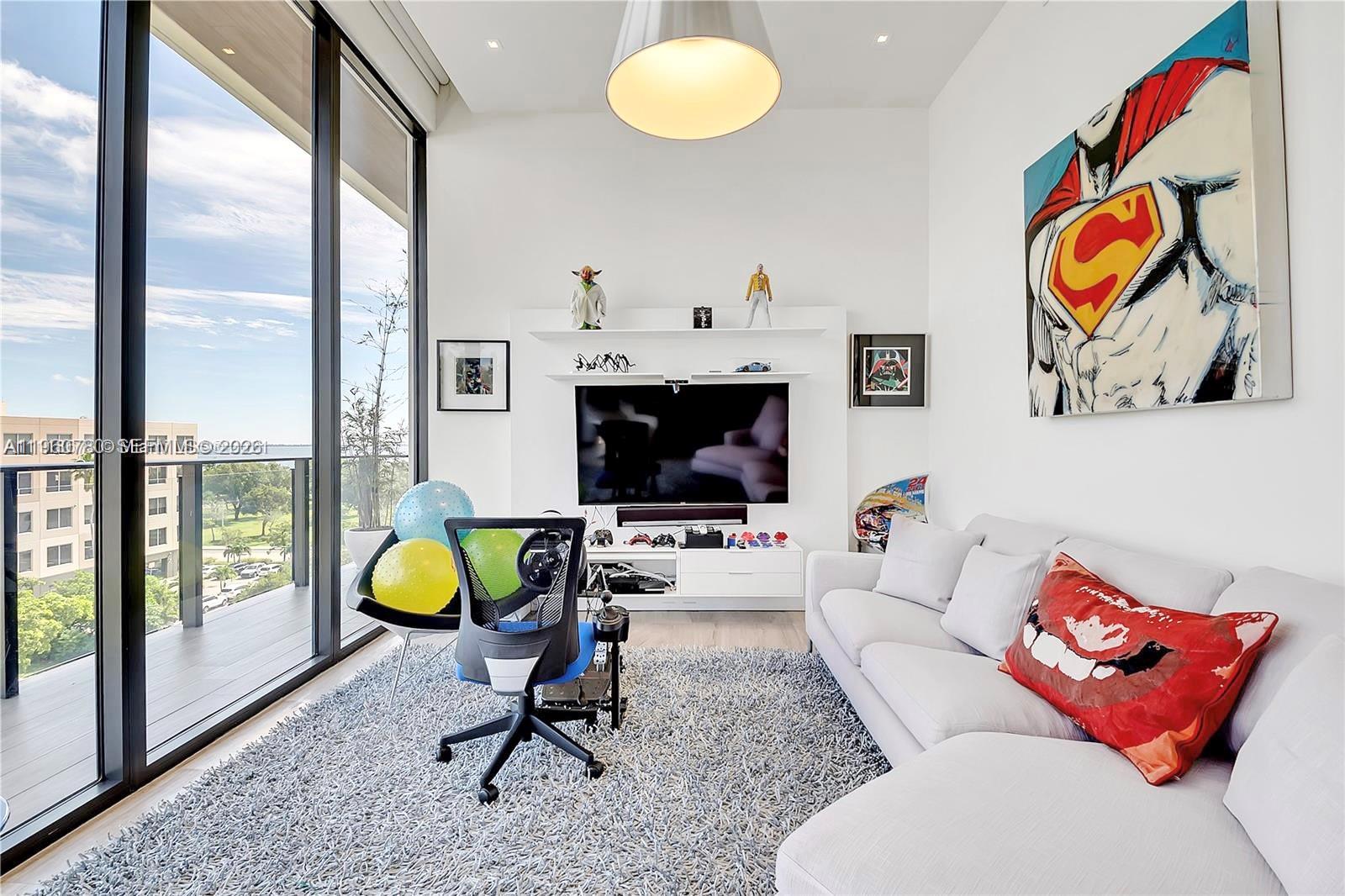 BRICKELLS FLAGLER - Residential