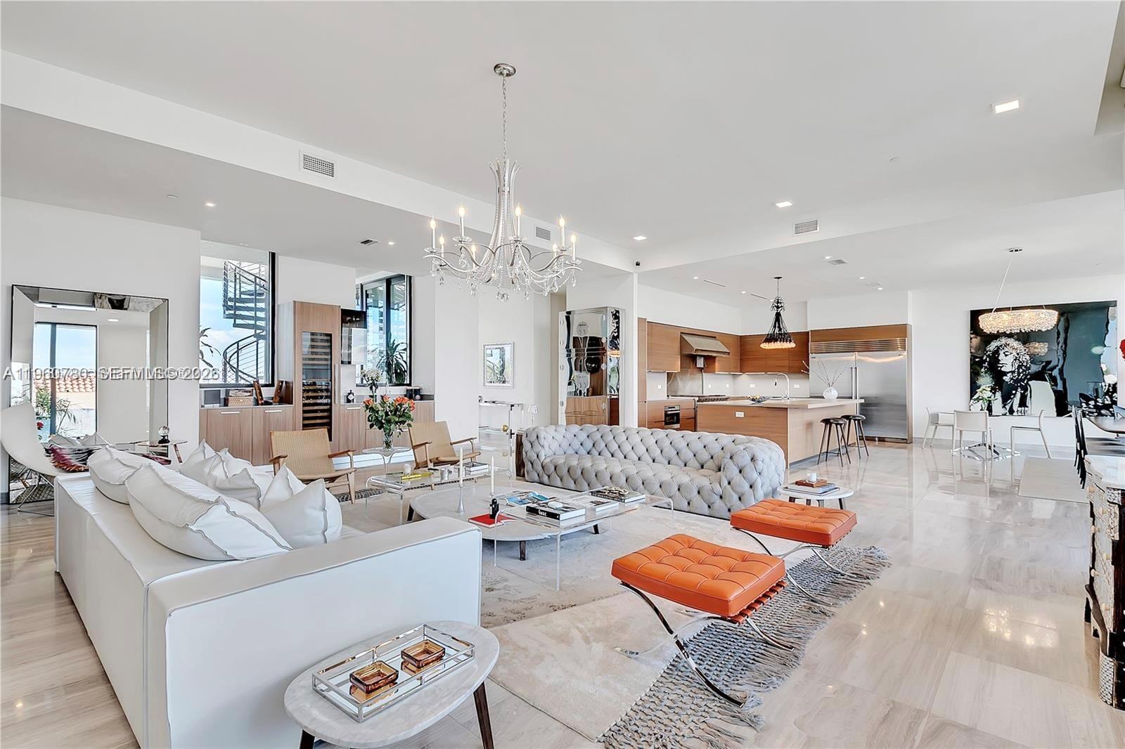 BRICKELLS FLAGLER - Residential