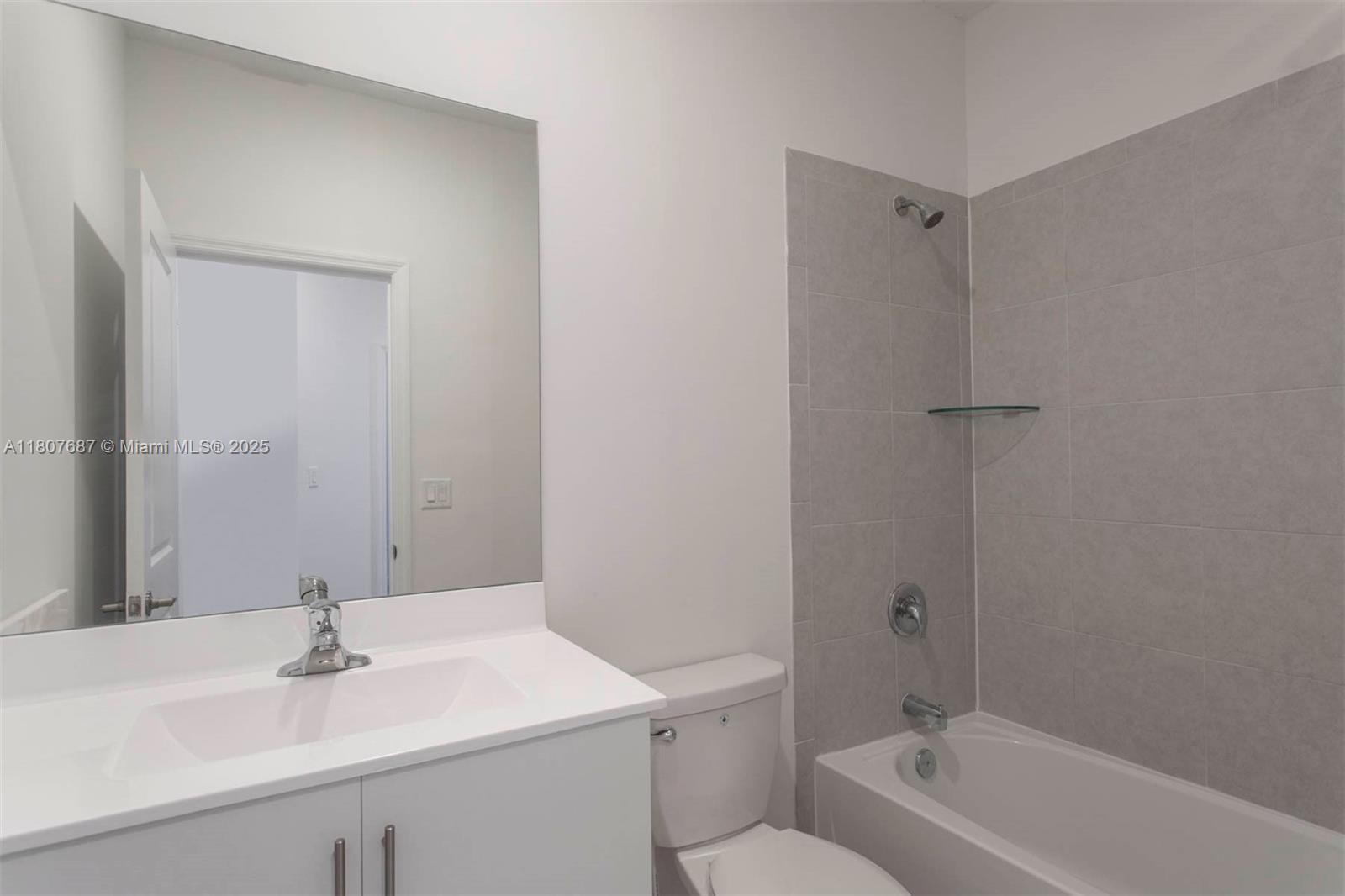 PINE ISLE - Residential Lease