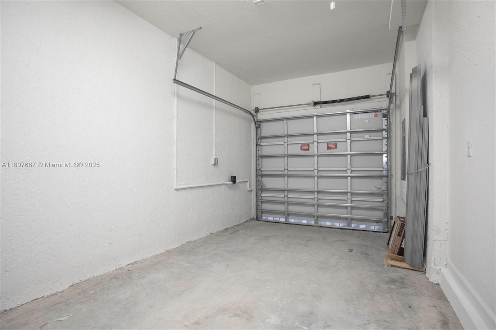 PINE ISLE - Residential Lease