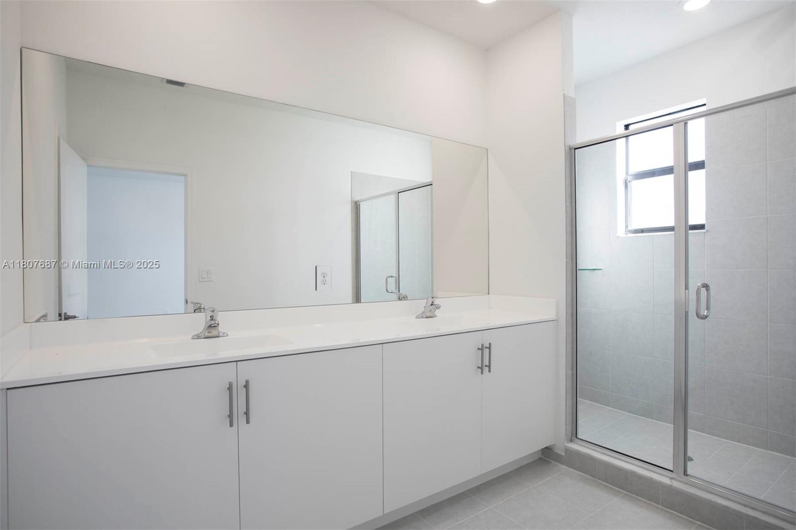 PINE ISLE - Residential Lease
