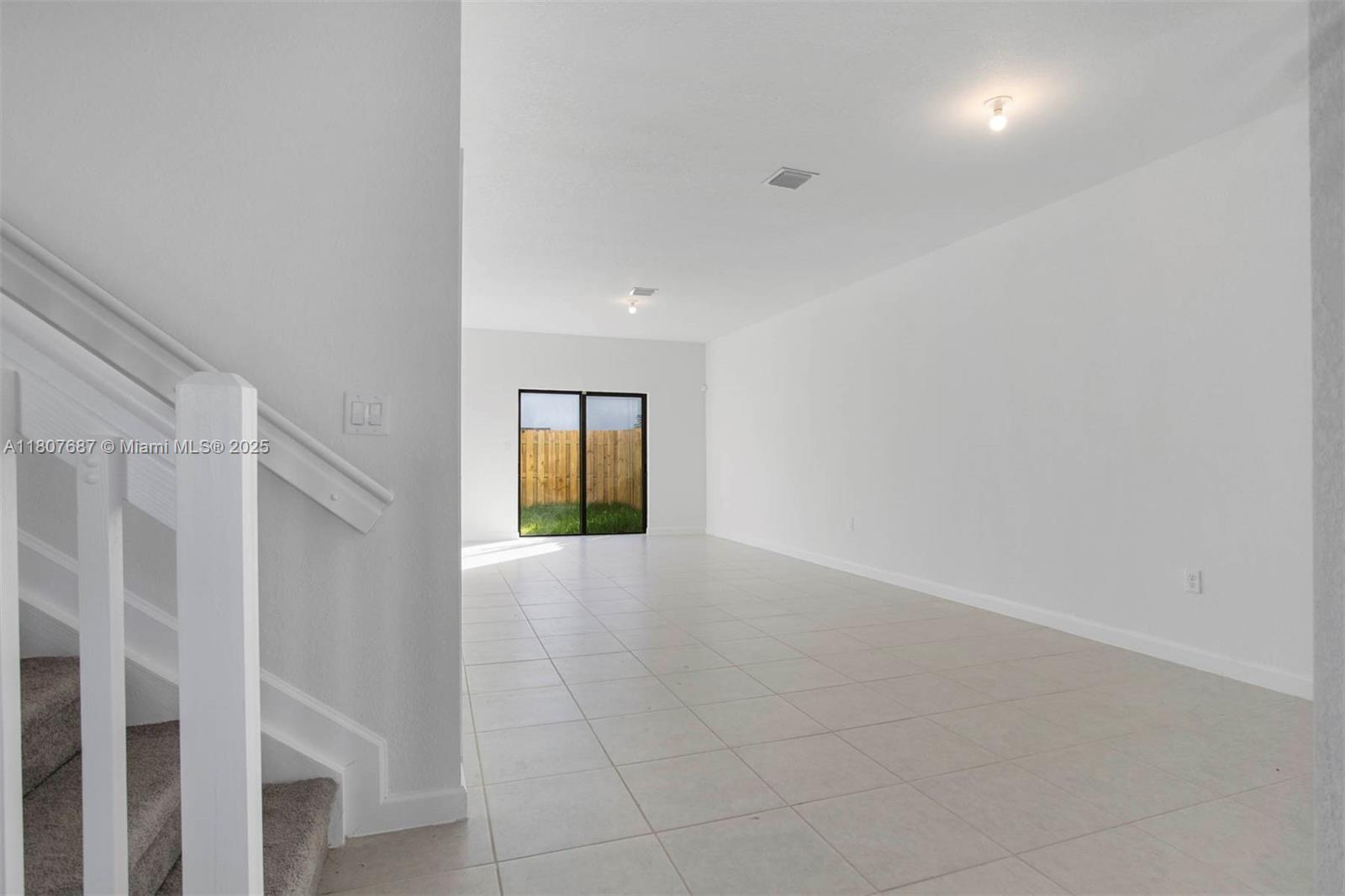 PINE ISLE - Residential Lease