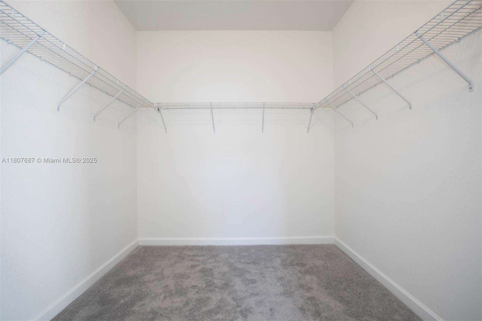PINE ISLE - Residential Lease
