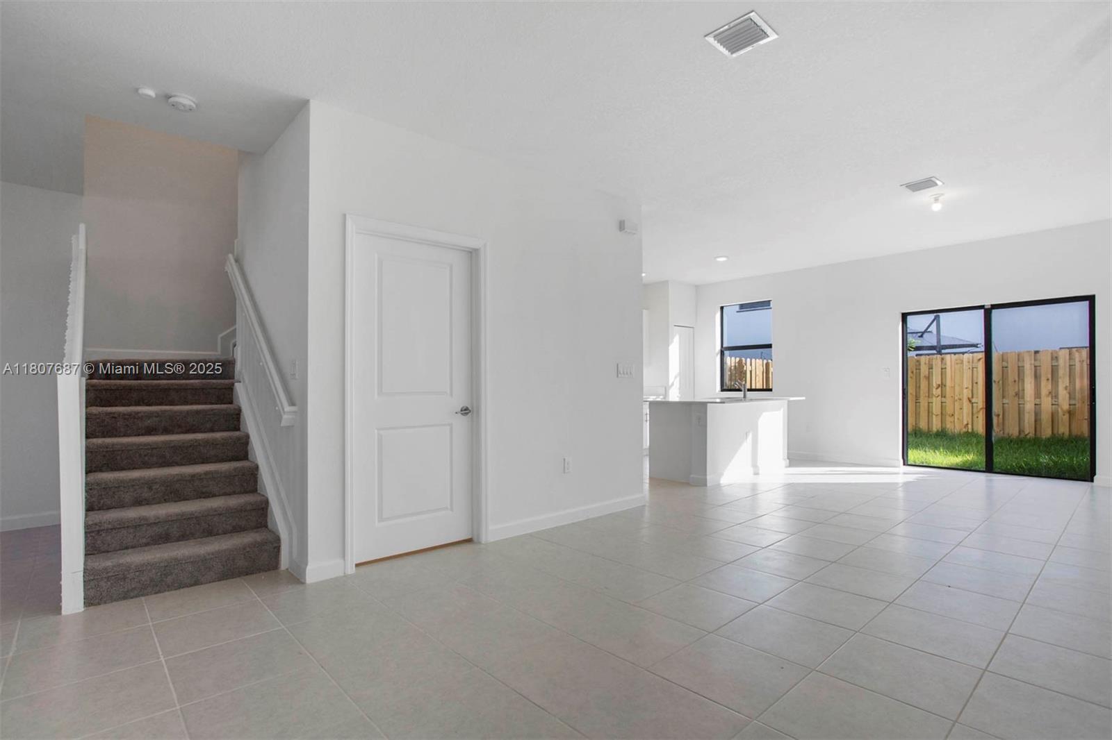 PINE ISLE - Residential Lease