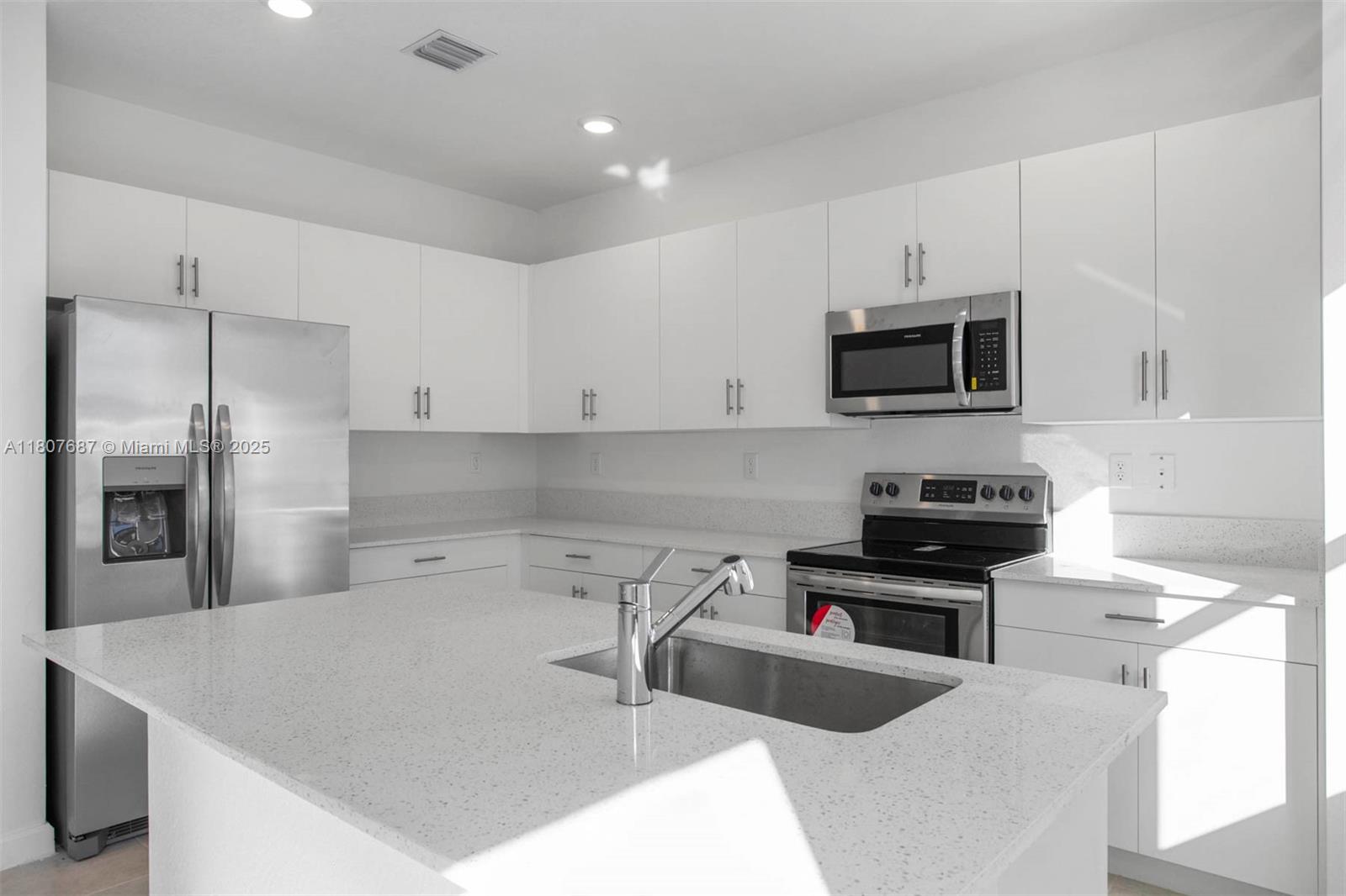 PINE ISLE - Residential Lease