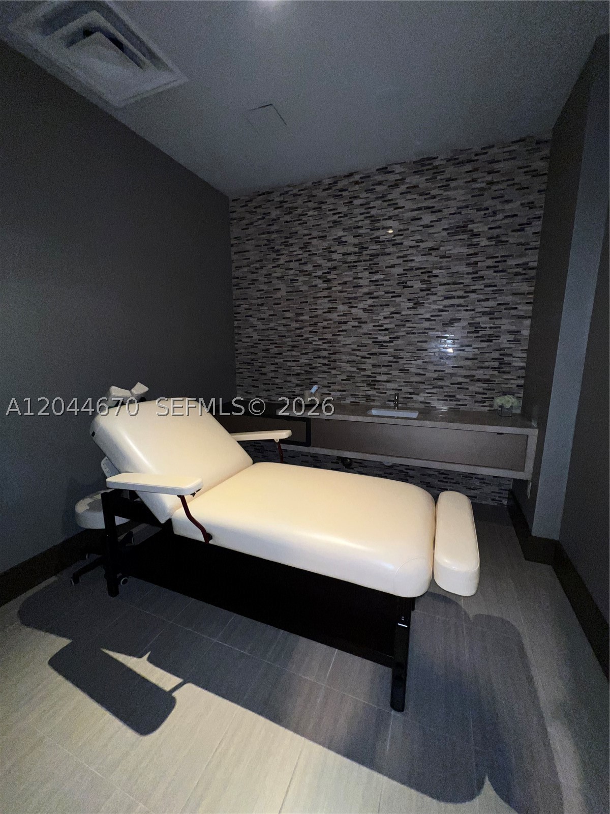 5252 PASEO CONDO - Residential