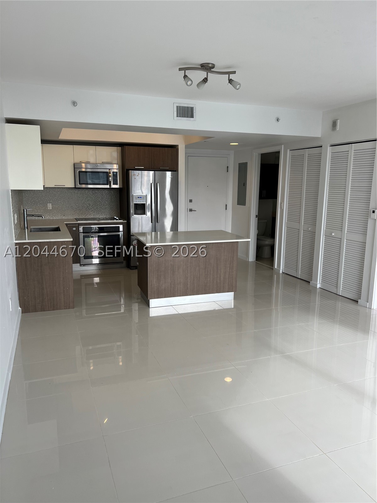 5252 PASEO CONDO - Residential