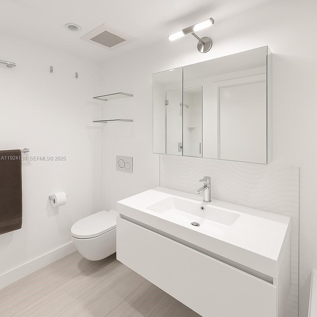 RONEY PALACE CONDO - Residential
