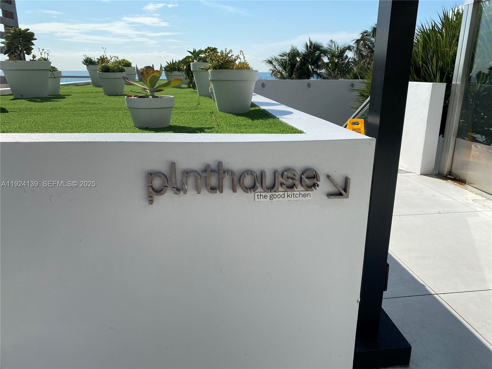 RONEY PALACE CONDO - Residential