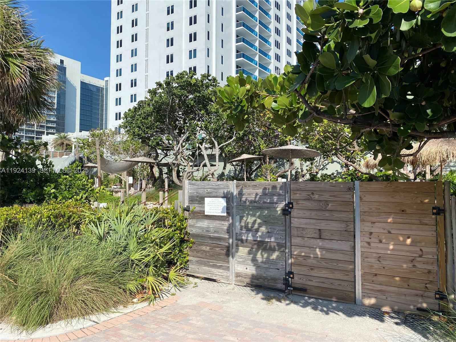 RONEY PALACE CONDO - Residential