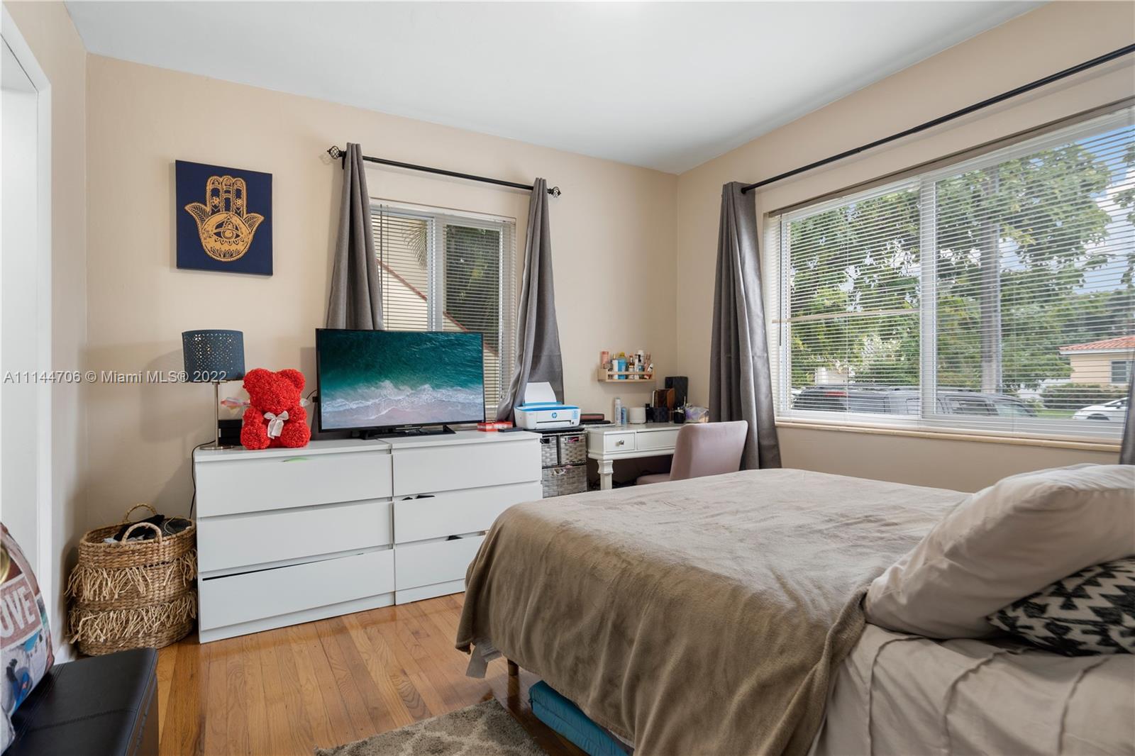 ENGLEWOOD - Residential Income