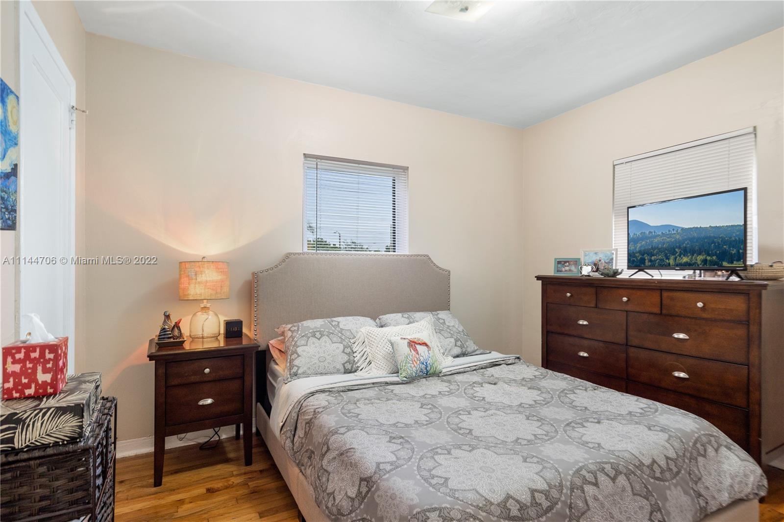 ENGLEWOOD - Residential Income