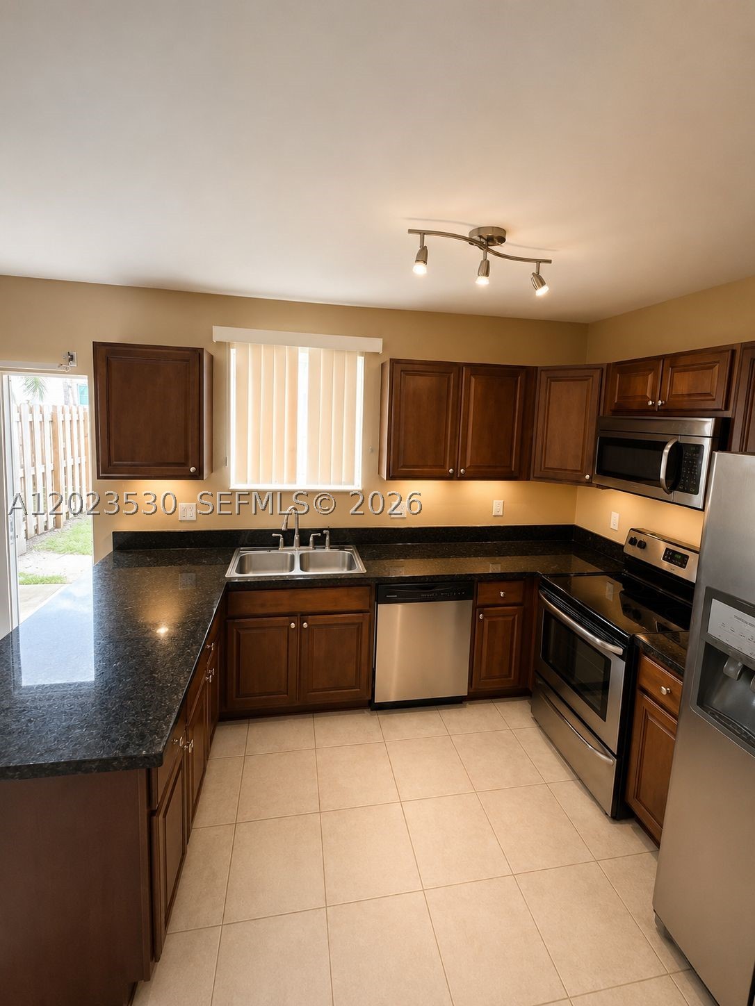 MIRAGE AT SAILBOAT COVE - Residential