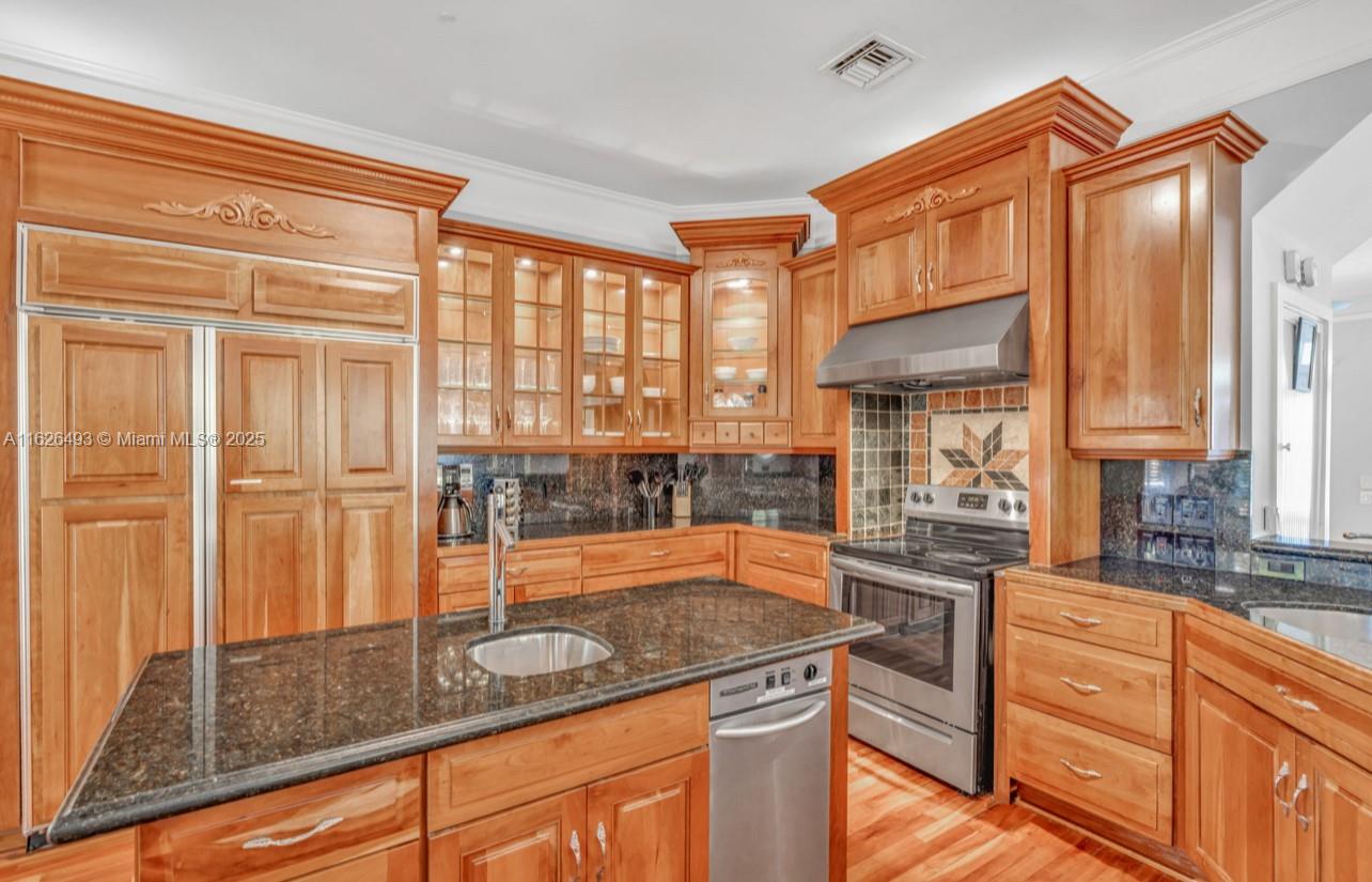 MATE OCEAN BAY SUBD SEC 1 - Residential