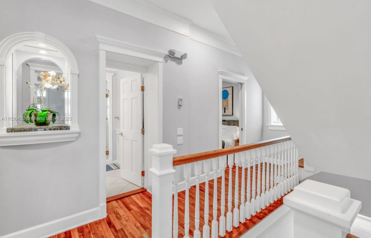 MATE OCEAN BAY SUBD SEC 1 - Residential