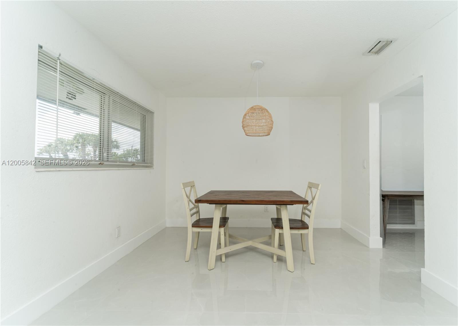 LIBERIA - Residential