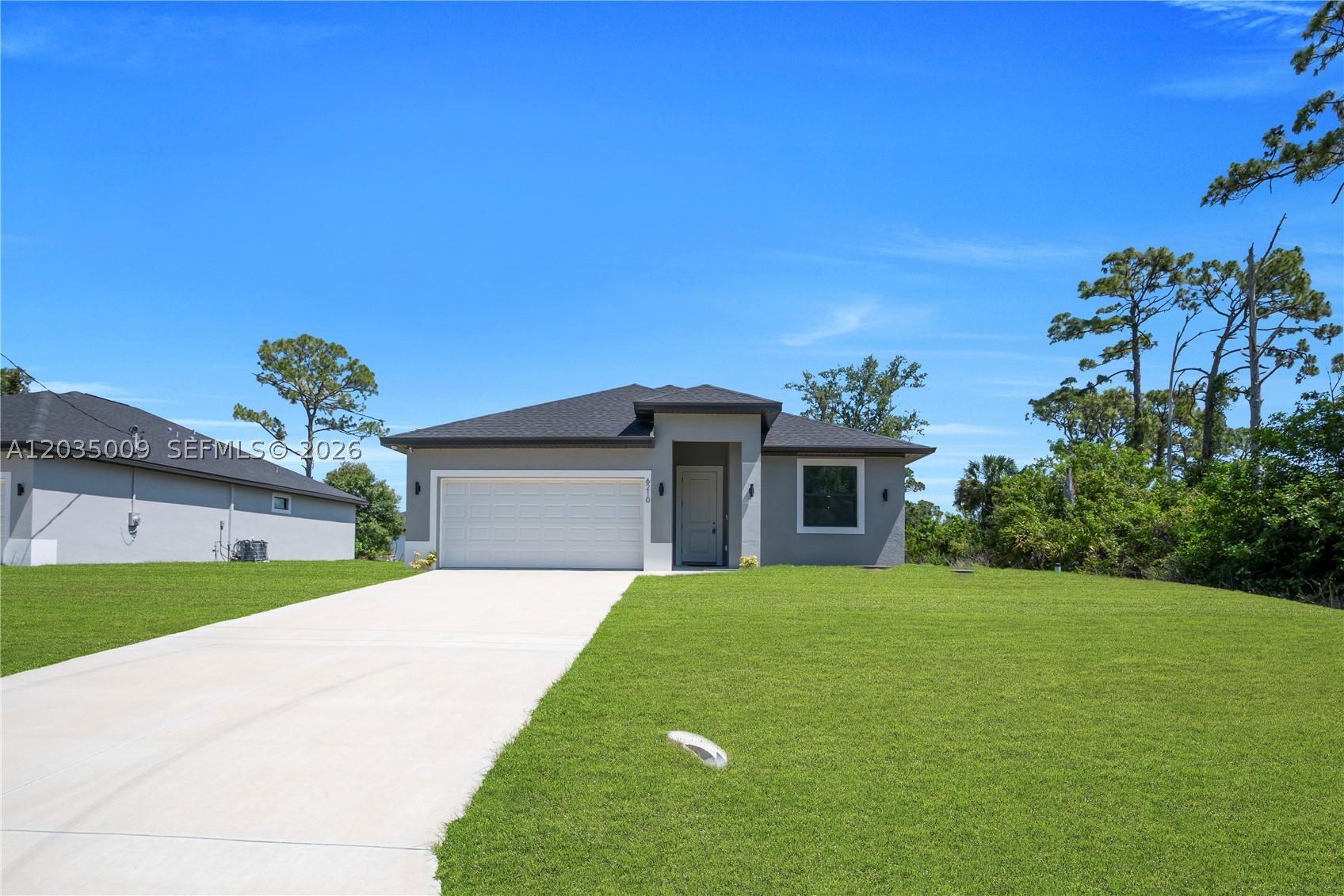 Port LaBelle - Residential