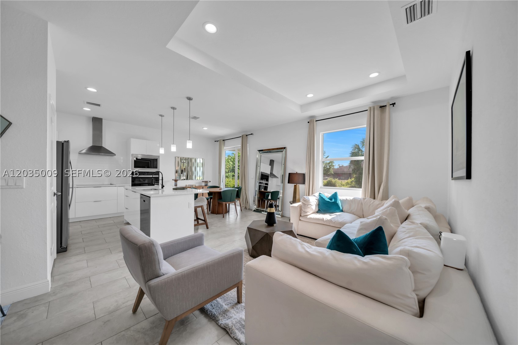 Port LaBelle - Residential