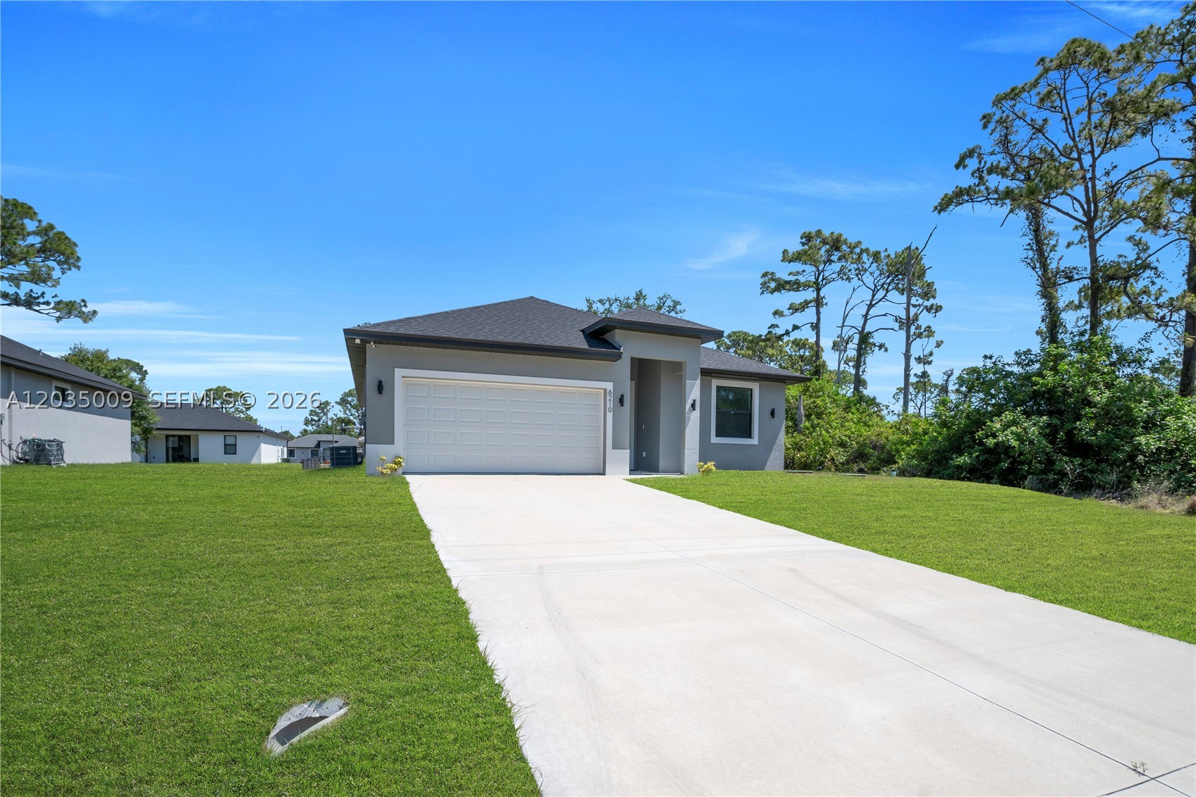 Port LaBelle - Residential