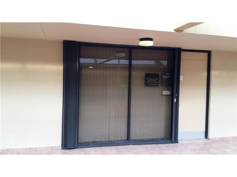 GENERAL PRACTICE FORM A 30 YEARS EXPERIENCED DENTIST RETIRING, WHO IS SELLING "AS IS SALE PRACTICE" WITH 3 OPS AND A GOOD DISTRIBUTION FOR A 4TH ONE. $1,700  MONTHLY LEASE WITH PURCHASE OPTION AFTER ITS 1ST RENEWAL​​‌​​​​‌​‌​​​‌‌​​​‌‌‌​​‌​​‌‌​​​​ TERM.