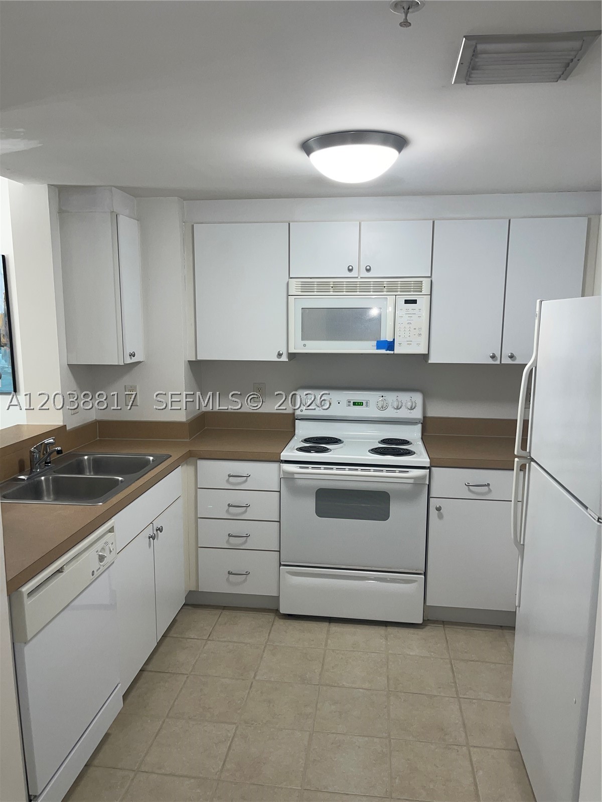 VUE AT BRICKELL CONDO - Residential Lease
