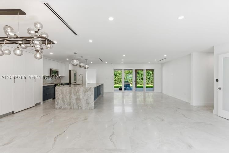 BAY HEIGHTS - Residential
