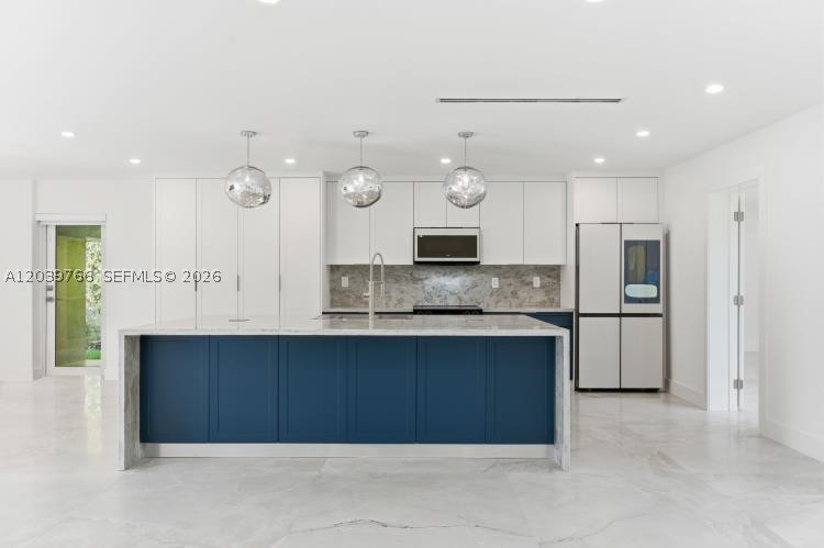 BAY HEIGHTS - Residential