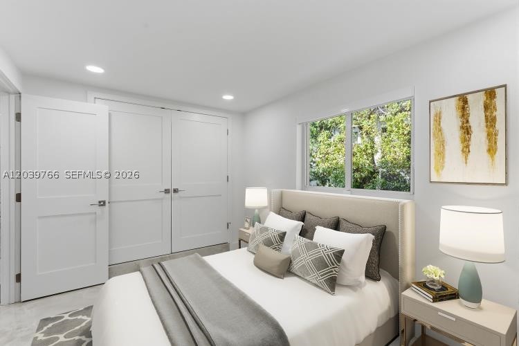 BAY HEIGHTS - Residential