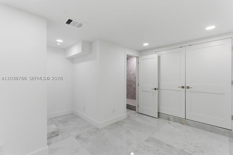 BAY HEIGHTS - Residential
