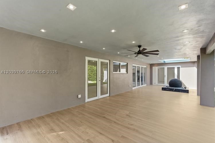 BAY HEIGHTS - Residential