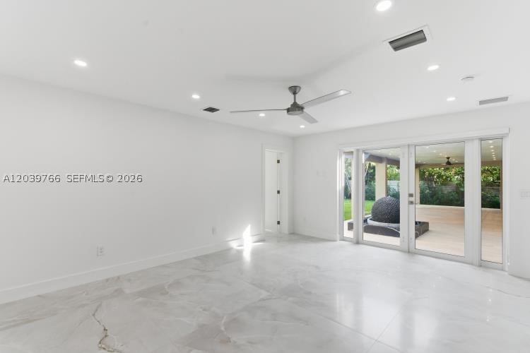 BAY HEIGHTS - Residential