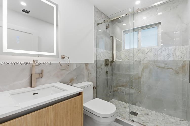 BAY HEIGHTS - Residential