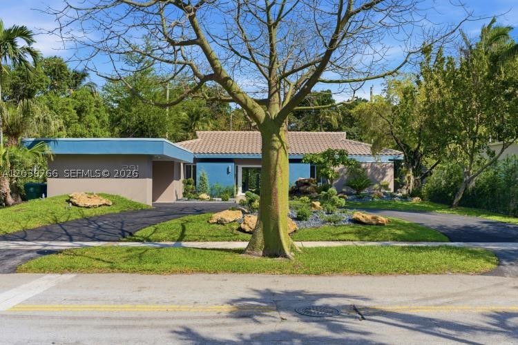 BAY HEIGHTS - Residential