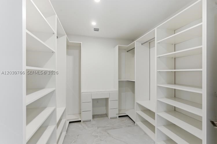 BAY HEIGHTS - Residential