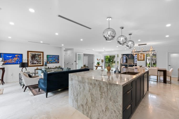 BAY HEIGHTS - Residential